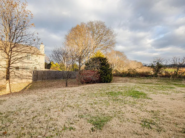 8360 Rossi Rd — Photo 27