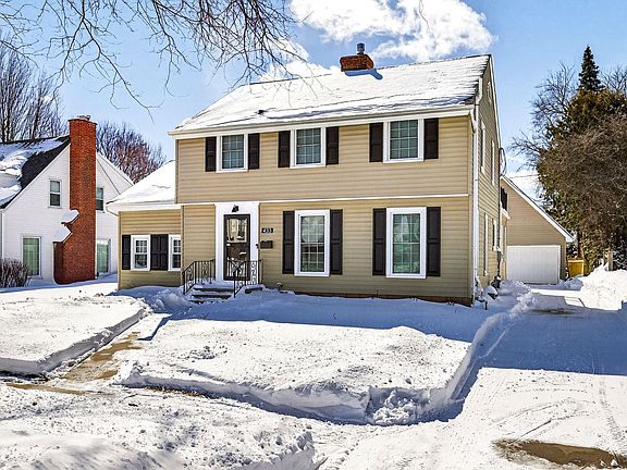 2nd image of 433 E Parkway Blvd