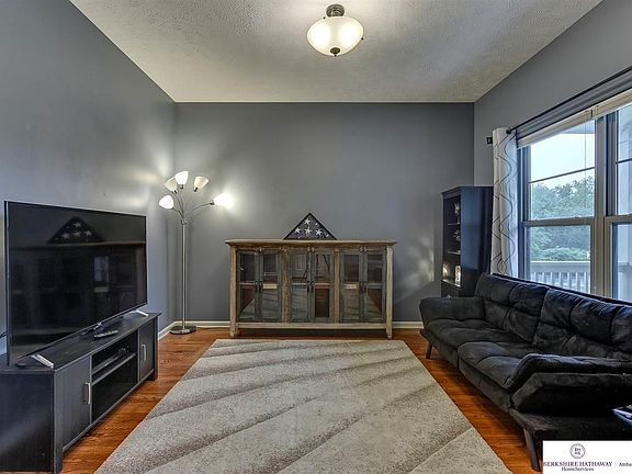 5th image of 1367 S 196th St