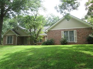 304 Bayou Rd, Fort Gibson, OK 74434