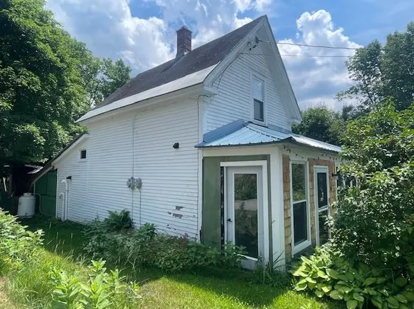 6 Demers Street, Berlin, NH 03570