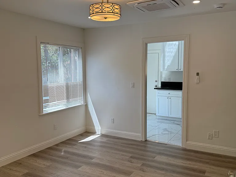2830 Coloma St #7 — Photo 11