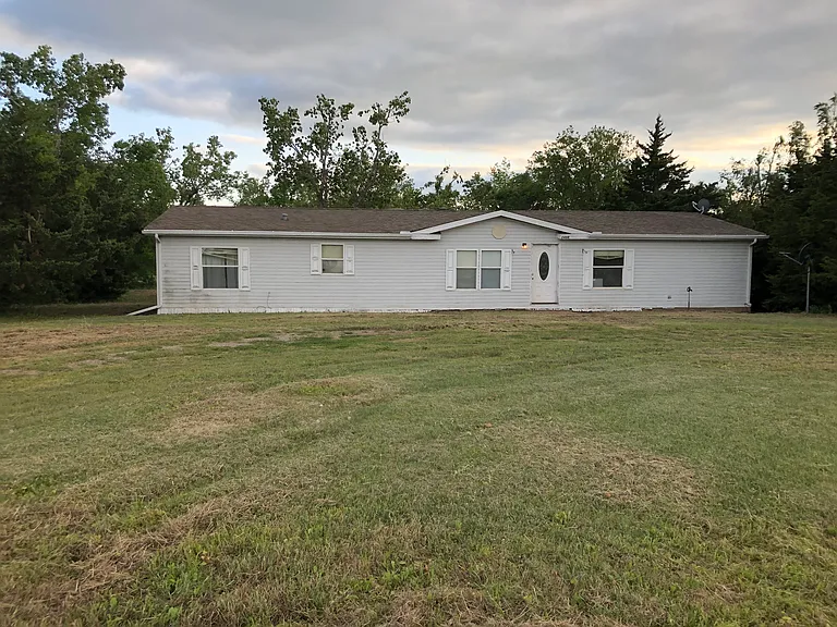 2409 E Paradise Ln — Photo 8