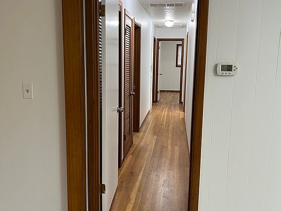 Hallway to 4 bedrooms