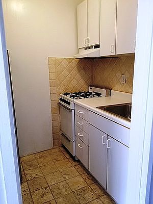 1st image of 25 W 13th St APT 5MS