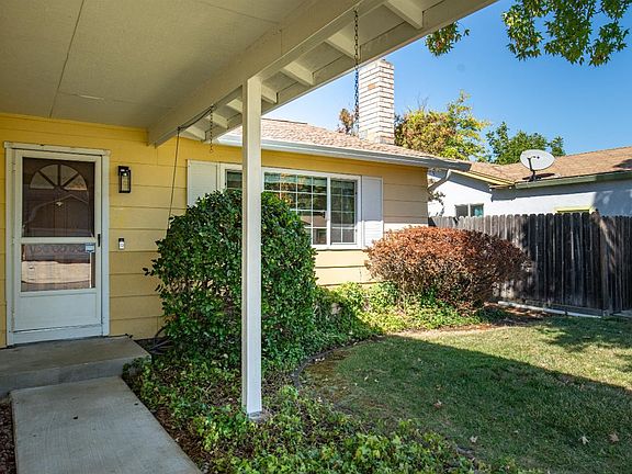 4th image of 2257 Ross Place