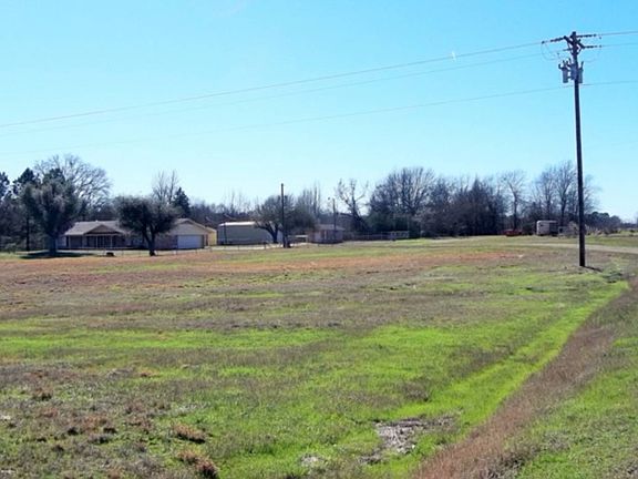 3rd image of 2456 Highway 259 S