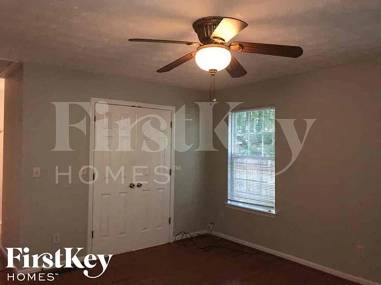 5036 Balus Dr — Photo 13