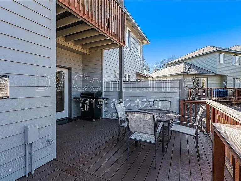 1140 Golden Pheasant Dr — Photo 12