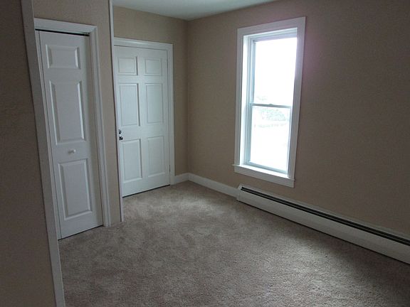 5th image of 2618 10th Ave N
