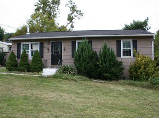 345 Montgomery St, Christiansburg, VA 24073