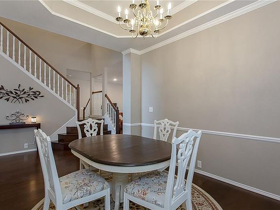 5th image of 701 Saint Matthew Dr