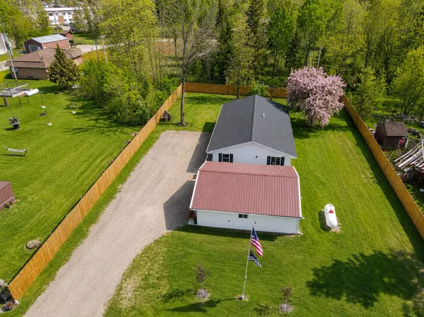 202 Ash St, Bigfork, MN 56628