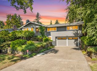 3125 SW Doschdale Dr, Portland, OR 97239