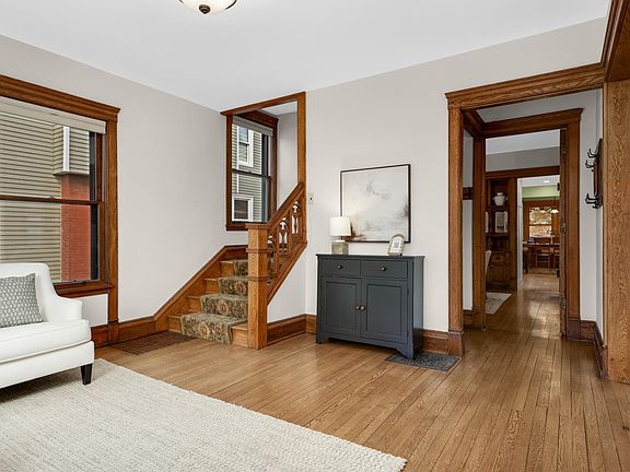 5th image of 2219 Knapp St