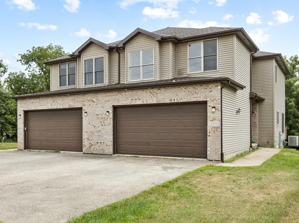 411 E Rickert St, Hinckley, IL 60520