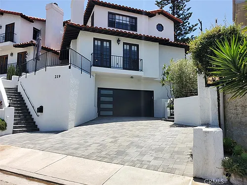 219 W Escalones Photo 1