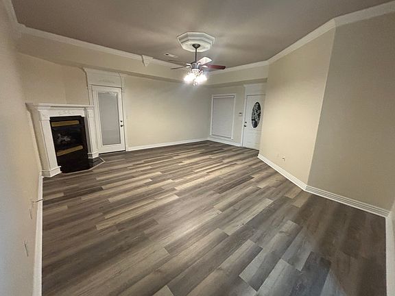 3rd image of 6210 W Milliken Bnd
