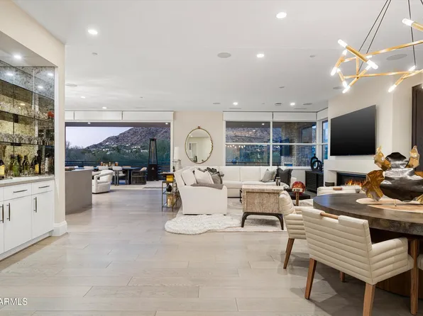 5572 E STELLA Lane, Paradise Valley, AZ 85253