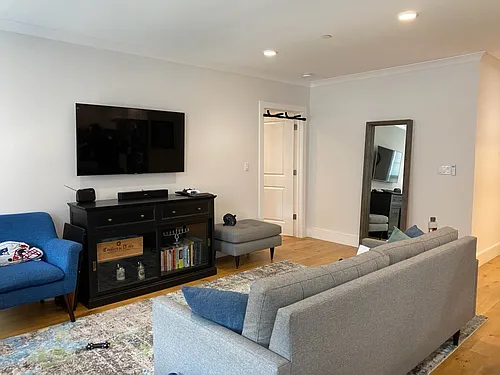 30 Polk St Photo 1