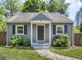 104 Clarkton Ct, Lemoyne, PA 17043
