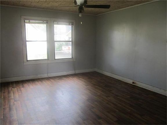 3rd image of 616 5th St