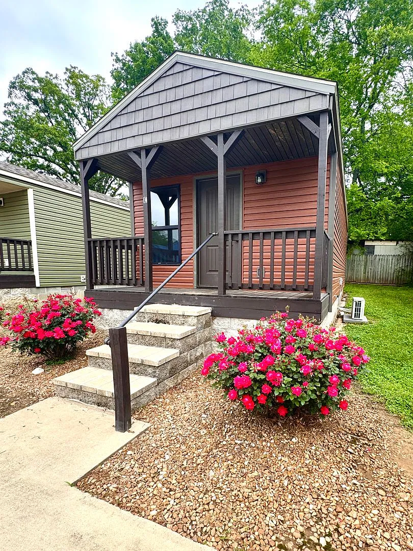 1 Bedroom/1 Bathroom Tiny Home Batesville — Photo 2