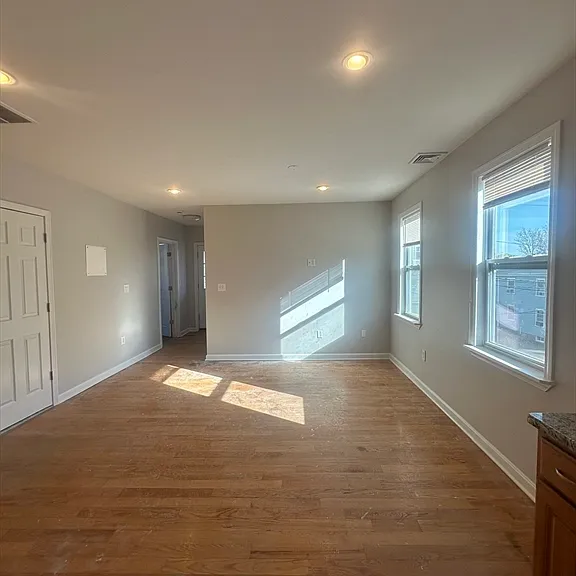 100 Sumner St #100 — Photo 5