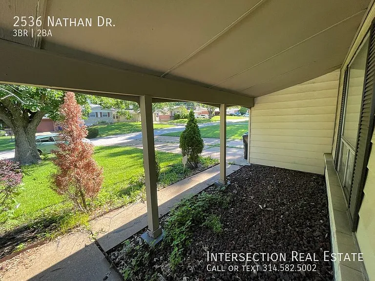 2536 Nathan Dr — Photo 4