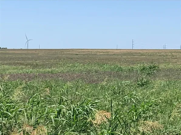 1270 Cr Xrds, Rocky, OK 73661