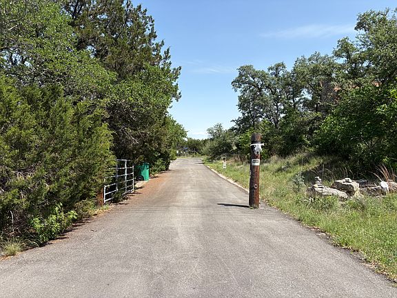 Driveway to the apartment.
