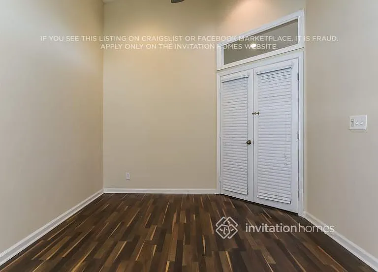 1369 Fairfax Cir E — Photo 11