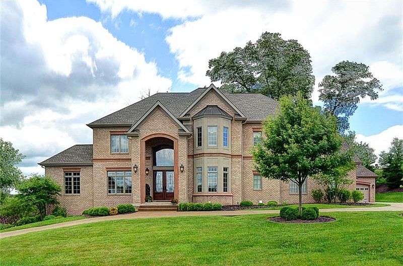 1st image of 801 Chapel Hill Ct