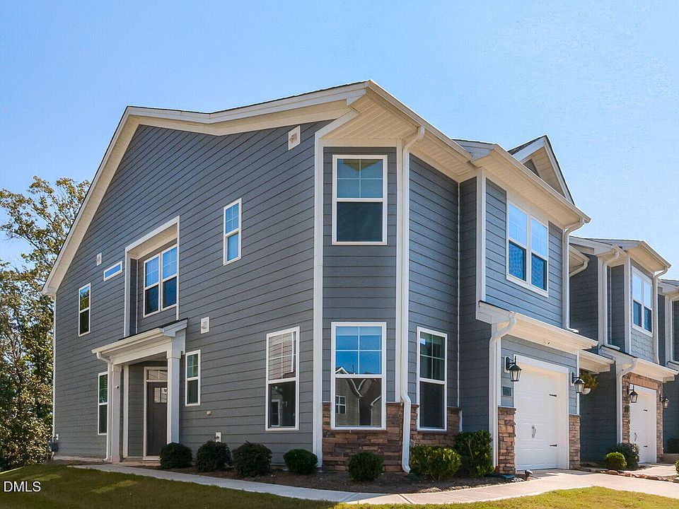2nd image of 405 Brightleaf Rd
