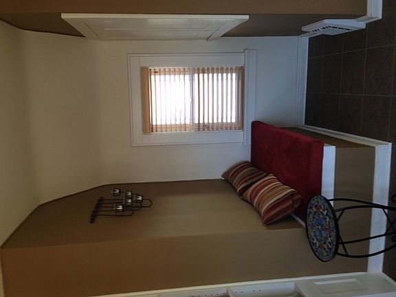 Mudroom Area - Side Entry