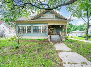 1411 E 9th Ave, Winfield, KS 67156