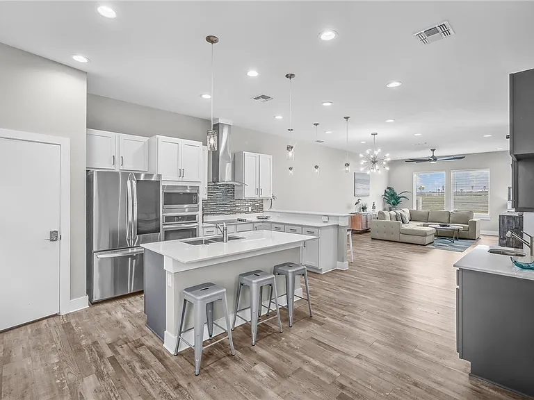 14410 E Cabana St #C — Photo 6