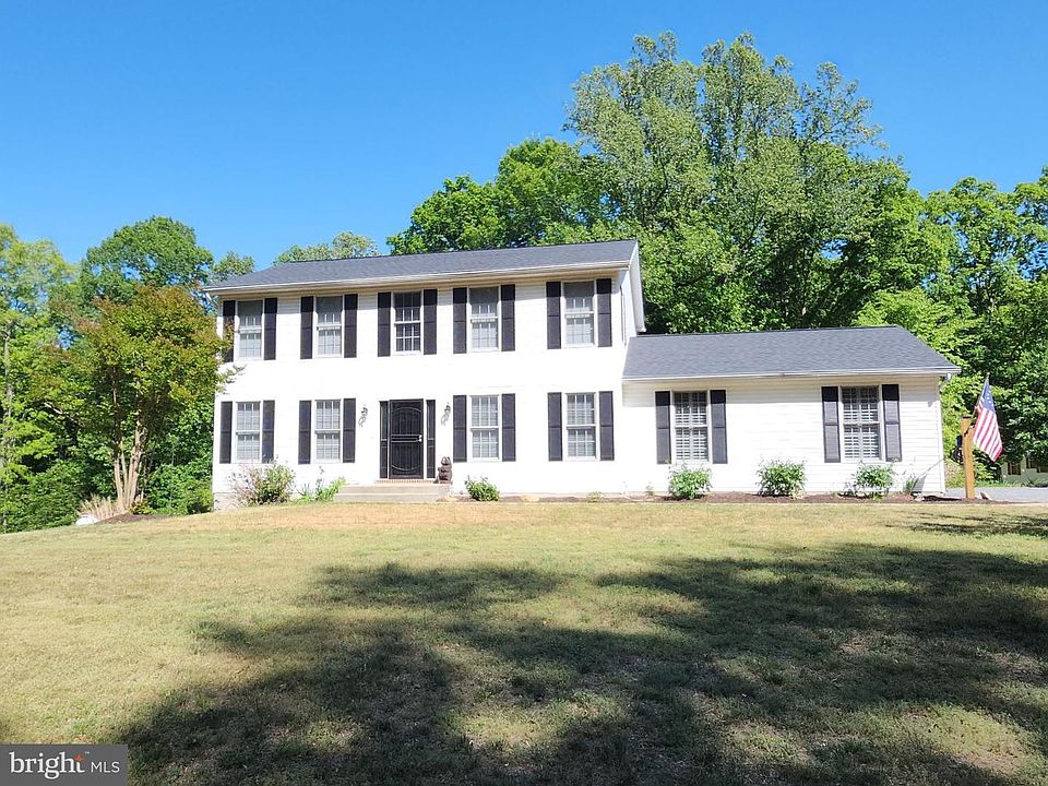 1st image of 5855 Julie Ct