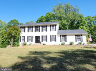 5855 Julie Ct, Saint Leonard, MD 20685