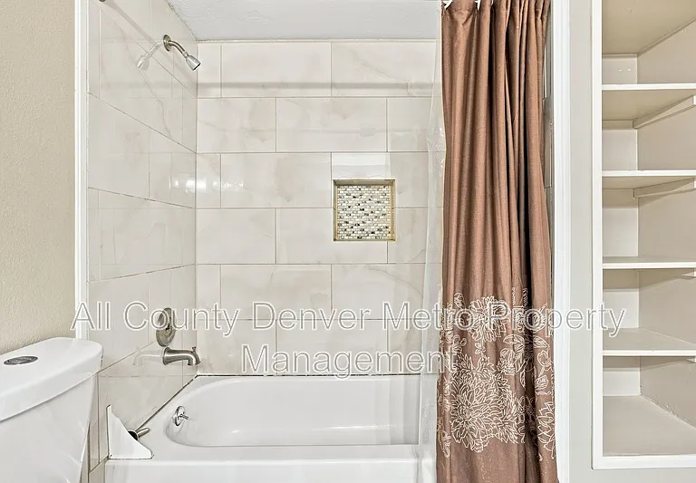 433 Wright St #101 — Photo 17