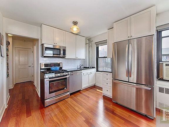 4th image of 383 Grand St Unit K2005