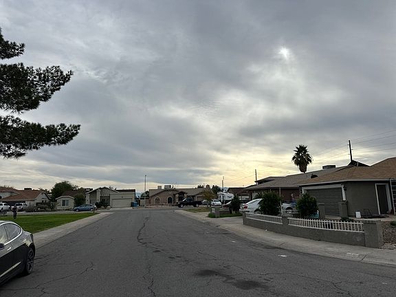 5th image of 3414 N 70th Dr