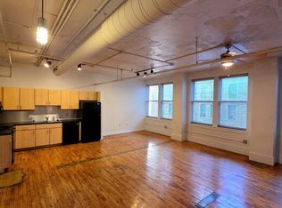208 N 9th St APT 408, Saint Louis, MO 63101