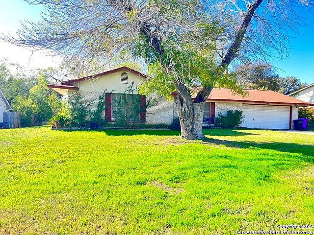 1st image of 3006 Tawny Oak Dr