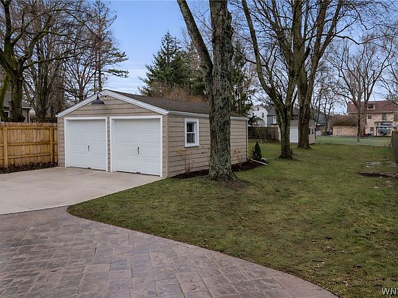 3rd image of 100 N Cayuga Rd