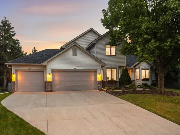 9311 Kirkwood Ln N, Maple Grove, MN 55369