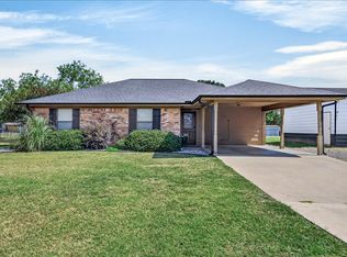 110 Rye Pl, Mabank, TX 75156