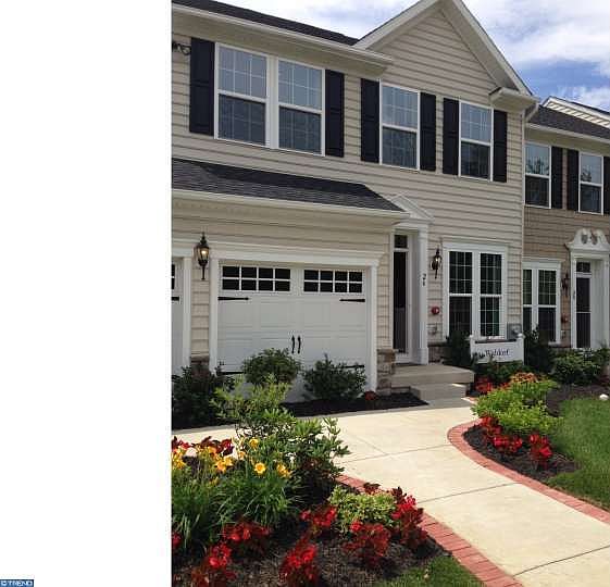 1st image of 27 Hawkswell Cir
