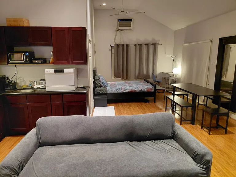 414 Peden St #A — Photo 7