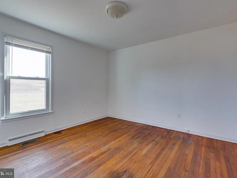 4297 Lunceford Ln — Photo 17